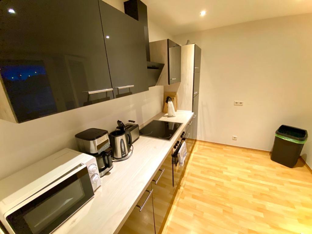 Beautiful Suites In The Center Of 귀터슬로 외부 사진